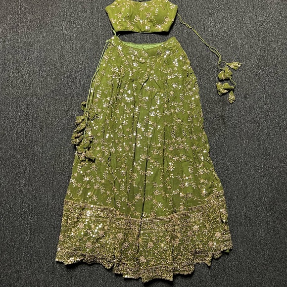 Lehenga choli - Picture 5 of 5